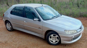 Peugeot 306 Style Hatchback - 1999